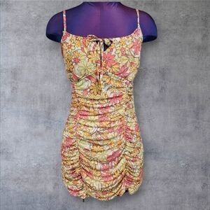 Ultra Flirt Floral Retro Ruched Mini Bodycon Dress Size Large‎ Juniors
